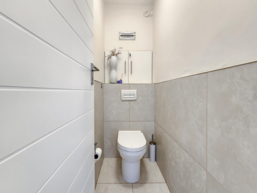 To Let 2 Bedroom Property for Rent in Sea Point Western Cape